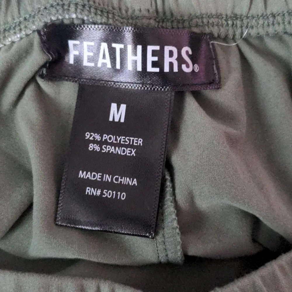 feathers chicme green